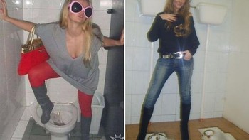 Aneka pose di toilet. Foto: Sadanduseless