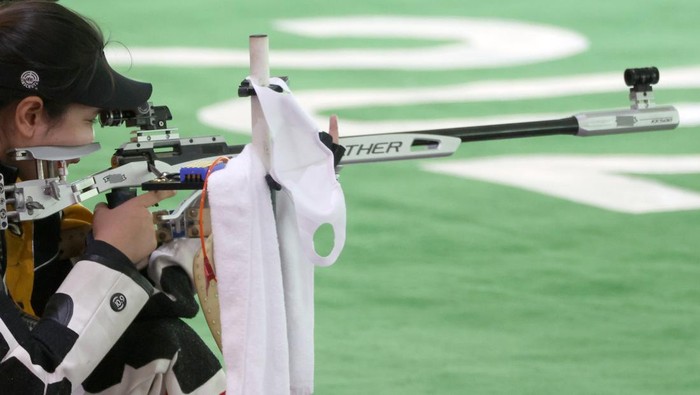 ASAKA, JAPAN - JULY 31: Vidya Rafika Rahmatan Toyyiba of Team Indonesia competes in 50m Rifle 3-Positions Women Qualification on day eight of the Tokyo 2020 Olympic Games at Asaka Shooting Range on July 31, 2021 in Asaka, Saitama, Japan. (Photo by Kevin C. Cox/Getty Images)