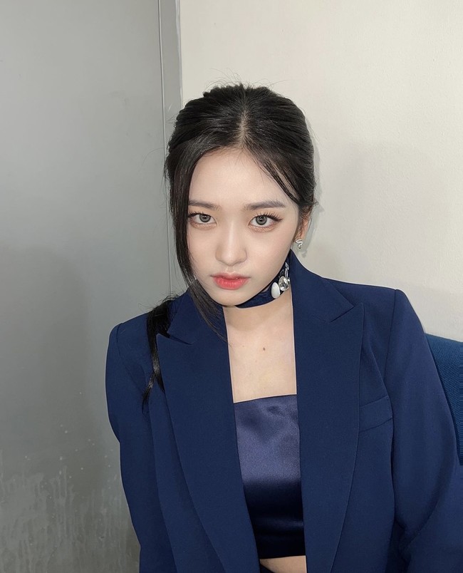 Sebelum debut, Yujin IVE sudah langganan membintang iklan, bahkan pernah disandingkan dengan Cha Eun Woo. Dia pun dikenal dengan imej cool oleh fans. Foto: dok. Instagram @_yujin_an