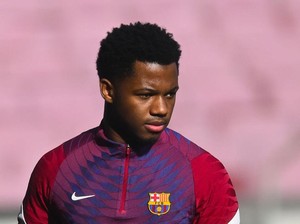 Ansu Fati Latihan Lagi, Disambut Tepuk Tangan Skuad Barcelona