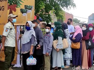 Stok di Pasar Modern Cianjur Kosong, Minyak Goreng Operasi BUMN Diserbu!