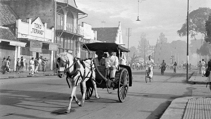 Jalan Malioboro tempo dulu.