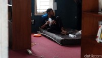 Dari 30 orang korban, 26 di antaranya mendapatkan tambahan cairan infus.