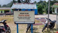 Selamat datang di Pantai Kusik desa Rewak Kecamatan Jemaja Kepulauan Anambas, Kepulauan Riau.