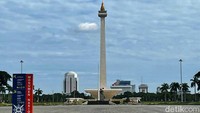 Hingga kini Monumen Nasional (Monas) masih ditutup untuk umum hingga batas waktu yang belum ditentukan.