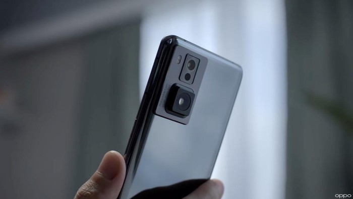 OPPO Pamer Teknologi Kamera HP Retractable di INNO Day