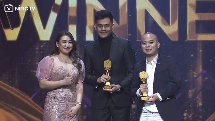 Oura dan Marsha Terpilih Sebagai Top Streamer 2021 di Nimo TV Gala 2021