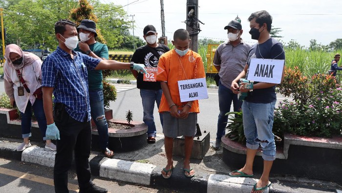 pembunuhan santri di ngawi oleh anak punk direkonstruksi