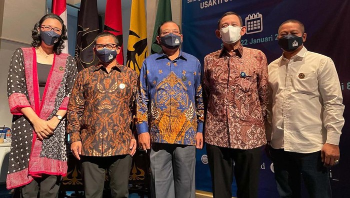 Pengurus Pusat Ikatan Alumni Universitas Trisakti (Ika-Usakti) berganti. Ika-Usakti kini dipimpin oleh Ketua Umum DR. Ir. Donny Yoesgiantoro, M.M., MPA.
