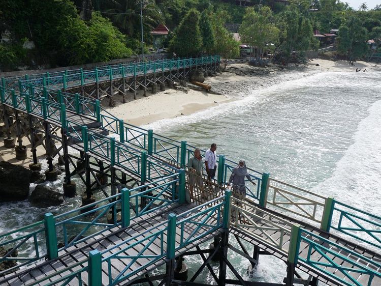 Pesona Pantai Dato, Surga Tersembunyi di Majene