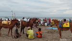 Potret Keramaian Objek Wisata Pantai Pangandaran di Tengah COVID-19
