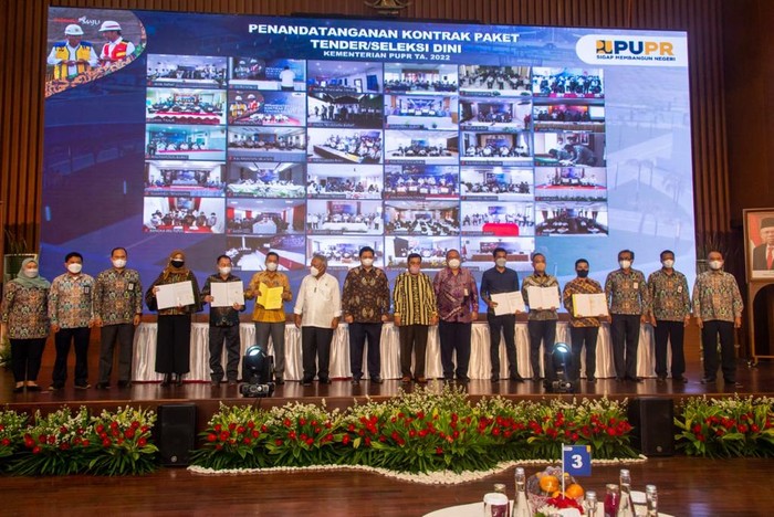 Airlangga Apresiasi Pembangunan Infrastruktur RI