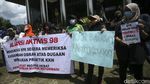 Aksi Massa Desak KPK Periksa Gibran-Kaesang
