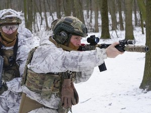Khawatir Ukraina Diinvasi Rusia, AS Siapkan Persenjataan Militer