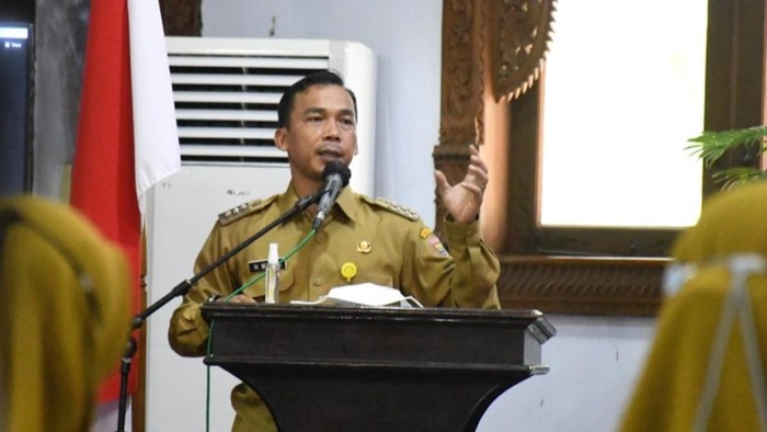 Bupati Batang, Wihaji.