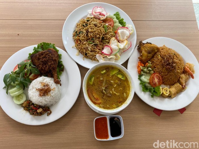 Cafe RSPI : Nostalgia Nasi Goreng Puspita dan Tahu Isi Kantin Rumah Sakit