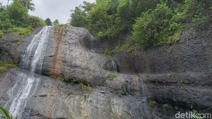 Foto: Air Terjun di Pangandaran yang Konon Jadi Sarang Siluman