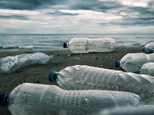 Perubahan Iklim Ternyata Makin Memperburuk Polusi Plastik