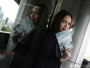 Ada Peran Nino RAN di Balik Judul Buku Della Dartyan