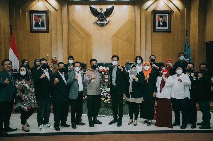 DPRD Surabaya