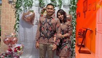 Setelah menjalani corrective surgery, dirinya kini dinyatakan sebagai pria tulen. Membagikan kabar bahagia, Aprilio Manganang membagikan momennya yang baru saja bertunangan dengan kekasihnya, Claudia. Foto: Instagram/manganang92