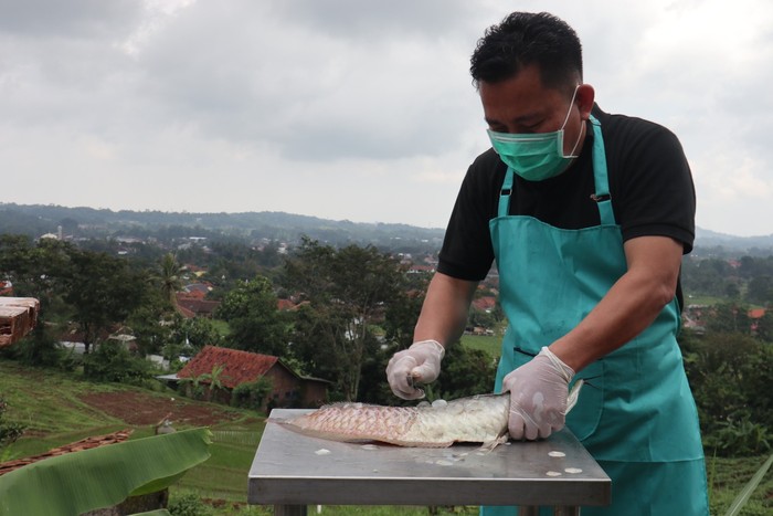Ikan arwana sambal pecak Ikan arwana sambal pecak