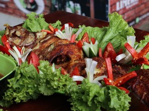 Menu Sultan! Arwana Sambal Cobek Rp 2 Juta di Resto Kuningan