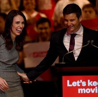 Jacinda Ardern memang belum mengungkapkan tanggal pernikahannya secara gamblang, namun disebut akan dilakukan dalam waktu dekat. Foto: Getty Images