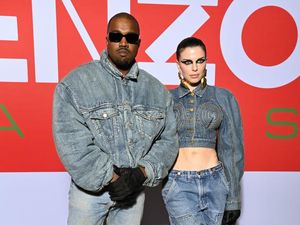 Disebut Pacari Kanye West demi Uang, Julia Fox: Semua Pacarku Itu Miliuner