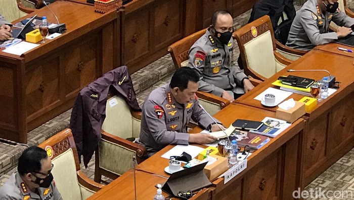 Kapolri Jenderal Listyo Sigit Prabowo di rapat Komisi III DPR RI, Senin (24/1/2022). (Firda Cynthia Anggrainy/detikcom).