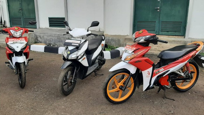 Kementerian ESDM melakukan konversi sepeda motor BBM ke listrik. ama program yang dibuat ialah Program Konversi Sepeda Motor BBM menjadi Sepeda Motor Listrik.