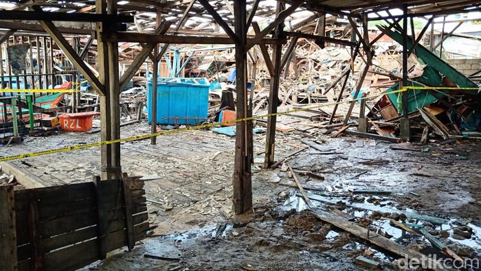 Ledakan besar terjadi di Sibolga menyebabkan sejumlah rumah rusak