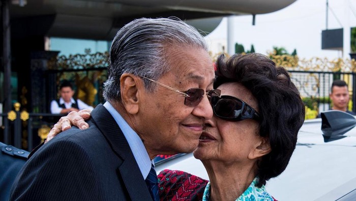 Mahathir Mohamad dan Siti Hasmah