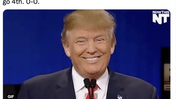 Meme Donald Trump tertawa melihat Arsenal ditahan imbang Burnley. Foto: Twitter