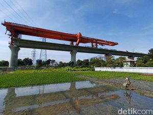 Laju Kereta Cepat JKT-BDG Molor, Begini Progres Pembangunannya