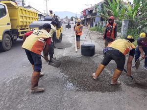 Pemerintah Komitmen Bikin Jalan di Jawa Barat Mulus