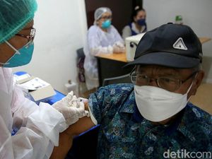 Kapolda Bakal Kejar Target Vaksinasi Lansia di Kab Bekasi