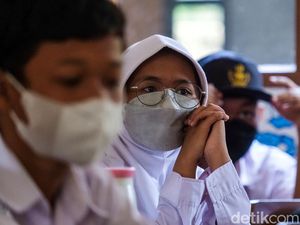 Corona RI Melonjak Lagi, Amankah Sekolah Tatap Muka Dilanjutkan?