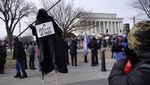 Tolak Wajib Vaksin, Ribuan Warga AS Kepung Washington DC