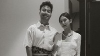 Gaya busana Vidi Aldiano dan Sheila Dara Aisha di momen ngunduh mantu. Foto: Instagram