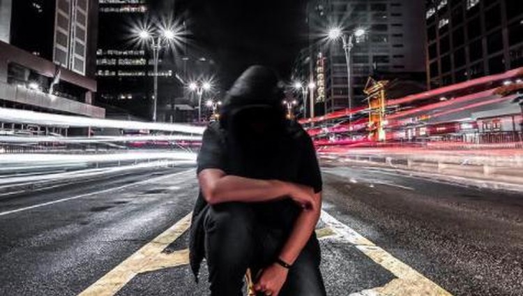 10 Trik Fotografi Bikin Foto Keren Ala Profesional Bikin hasil foto yang bagus nggak melulu harus susah dan mahal lho. Trik ini memungkinkan dicoba dengan apa yang ada di sekitar, bahkan dengan handphone sekalipun. Yuk simak.