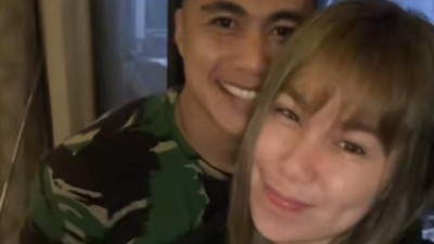 10 Foto Aprilio Manganang dan Claudya, Eks Pemain Timnas Putri Baru Tunangan