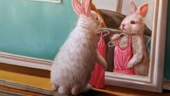 Bingung pilih baju buat kencan pertama. Foto: Instagram/luciaheffernan