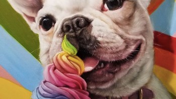 Sluurpp makan eskrim. Foto: Instagram/luciaheffernan