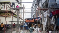Jalan selebar 4 meter ini kerap tergenang saat hujan deras.