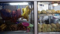 Pada masa jayanya, sejumlah restoran di Pancoran-Glodok menjadi tempat jajan favorit.