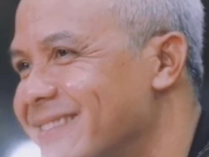 Ganjar Pranowo posting video ala-ala halu sama Lisa Blackpink.