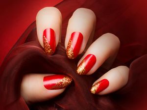 Inspirasi Nail Art Bertema Imlek Sesuai Shio yang Bisa Kamu Coba!