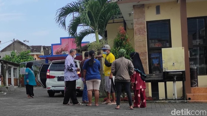 pil koplo di sekolah di jember