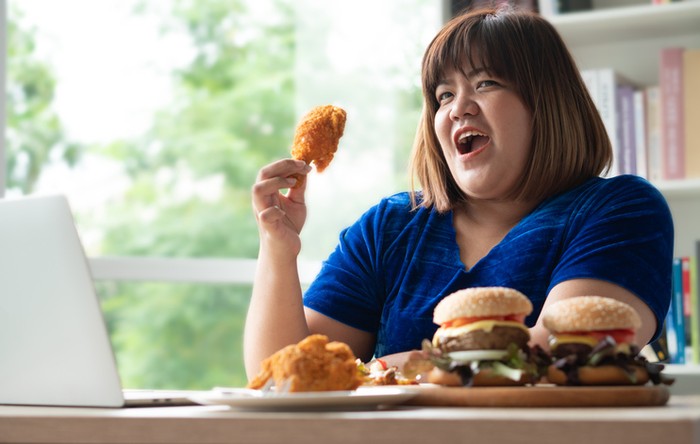 Pola makan cegah obesitas